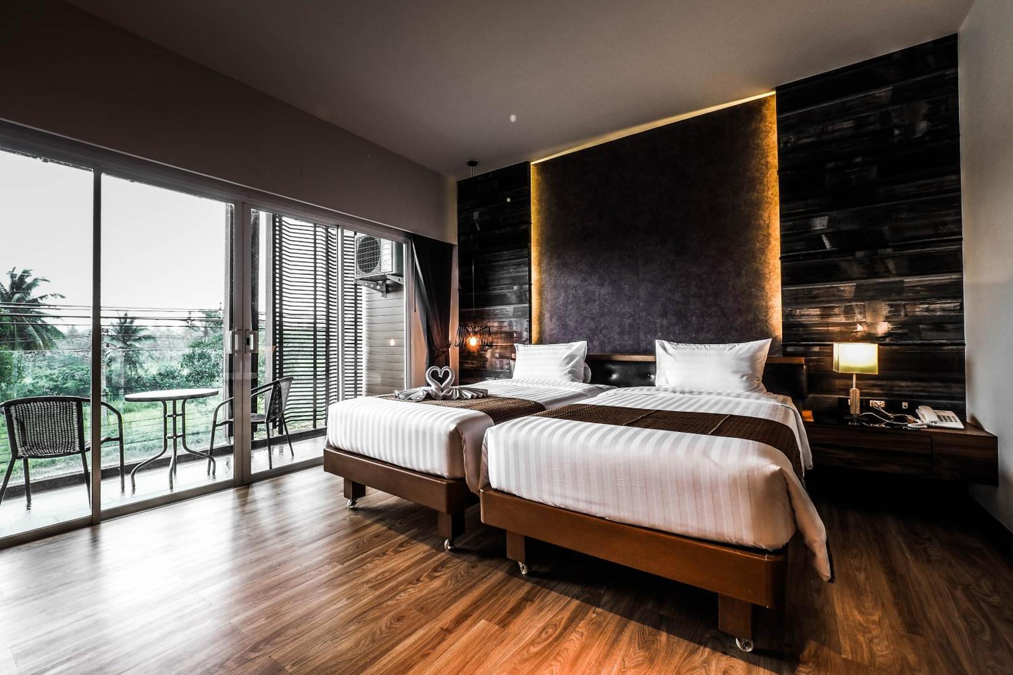 Hotel The Glory Gold Khao Lak Exterior foto